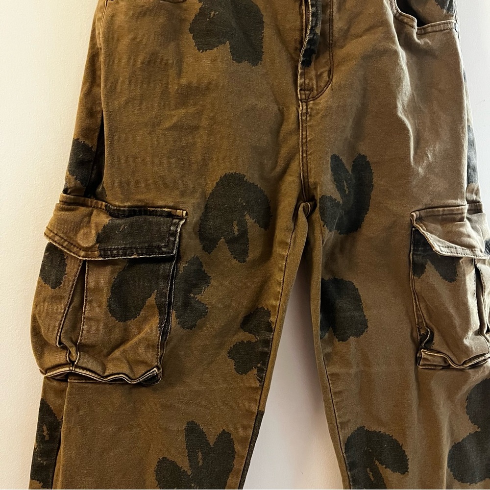 Smoke Rise NY | Cargo-Style Patterned Pants - Picture 4 of 12